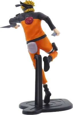 Obrazek Figurka Naruto Uzumaki (poza bojowa z kunai) – Naruto Shippuden